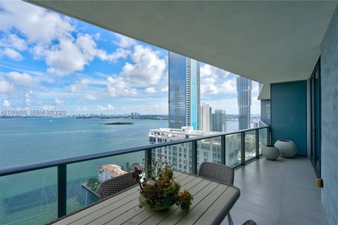 Condo in Miami, Florida, 1 bedroom  № 2041394 - photo 10