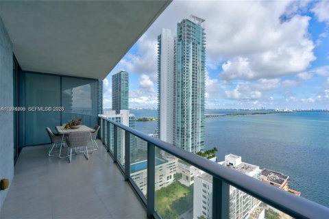 Condo in Miami, Florida, 1 bedroom  № 2041394 - photo 9