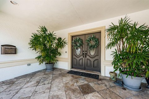 House in Saint Petersburg, Florida 3 bedrooms, 226.59 sq.m. № 1547067 - photo 9