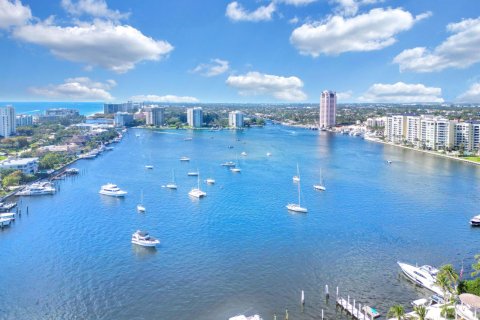 Condo in Boca Raton, Florida, 3 bedrooms  № 1175159 - photo 1