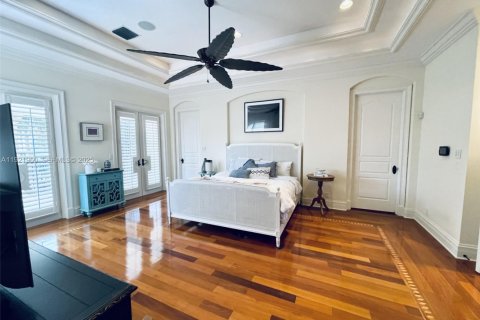 House in Fort Lauderdale, Florida 6 bedrooms, 662.39 sq.m. № 2082767 - photo 13