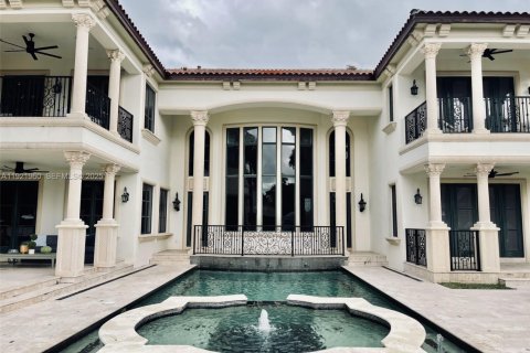 House in Fort Lauderdale, Florida 6 bedrooms, 662.39 sq.m. № 2082767 - photo 2