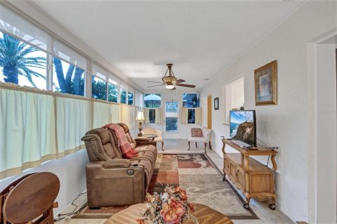 House in Palm Harbor, Florida 2 bedrooms, 152.55 sq.m. № 2149316 - photo 25