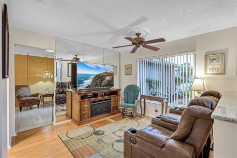 House in Palm Harbor, Florida 2 bedrooms, 152.55 sq.m. № 2149316 - photo 26