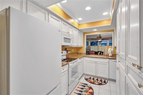 House in Palm Harbor, Florida 2 bedrooms, 152.55 sq.m. № 2149316 - photo 7