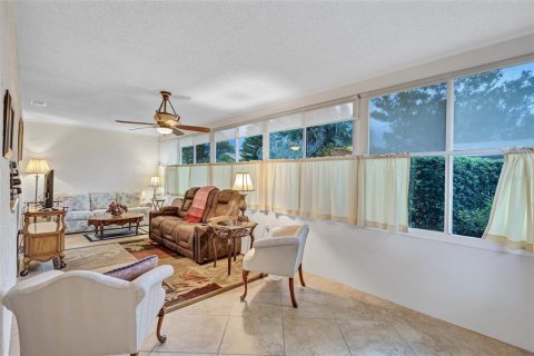 House in Palm Harbor, Florida 2 bedrooms, 152.55 sq.m. № 2149316 - photo 29
