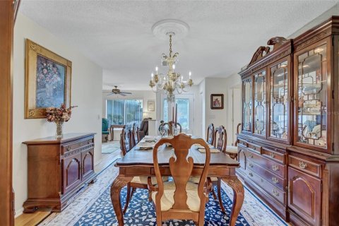 House in Palm Harbor, Florida 2 bedrooms, 152.55 sq.m. № 2149316 - photo 13
