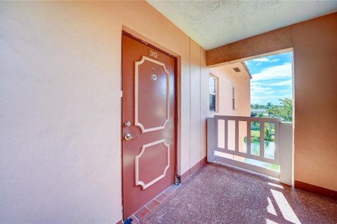 Copropriété à vendre à Sunrise, Floride: 2 chambres, 78.97 m2 № 2084545 - photo 13