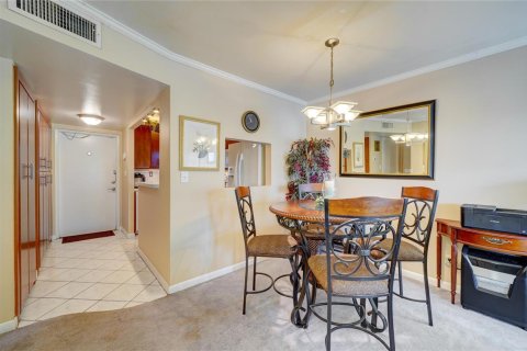 Copropriété à vendre à Sunrise, Floride: 2 chambres, 78.97 m2 № 2084545 - photo 3