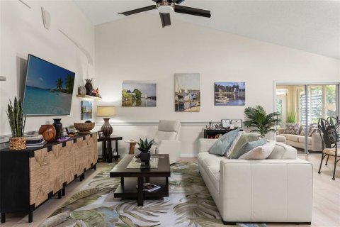 Villa ou maison à vendre à Spring Hill, Floride: 2 chambres, 181.53 m2 № 2419058 - photo 13