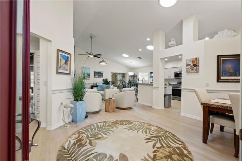 Villa ou maison à vendre à Spring Hill, Floride: 2 chambres, 181.53 m2 № 2419058 - photo 8