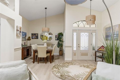Villa ou maison à vendre à Spring Hill, Floride: 2 chambres, 181.53 m2 № 2419058 - photo 11