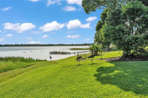 House in Haines City, Florida 3 bedrooms, 186.92 sq.m. № 1819132 - photo 21