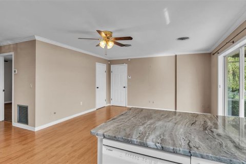House in Haines City, Florida 3 bedrooms, 186.92 sq.m. № 1819132 - photo 16