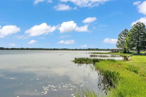 House in Haines City, Florida 3 bedrooms, 186.92 sq.m. № 1819132 - photo 23