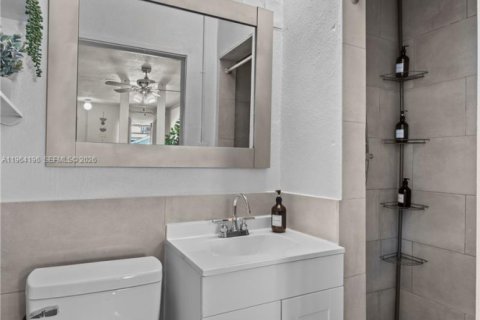 Apartamento en alquiler en Canal Point, Florida, 1 dormitorio, 26.76 m2 № 2026653 - foto 11