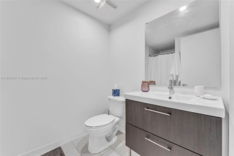 Copropriété à vendre à Miami, Floride: 2 chambres, 103.4 m2 № 1979777 - photo 9