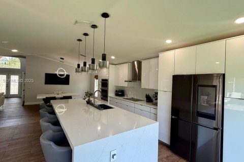 Casa en alquiler en Weston, Florida, 4 dormitorios, 190.91 m2 № 1990461 - foto 15