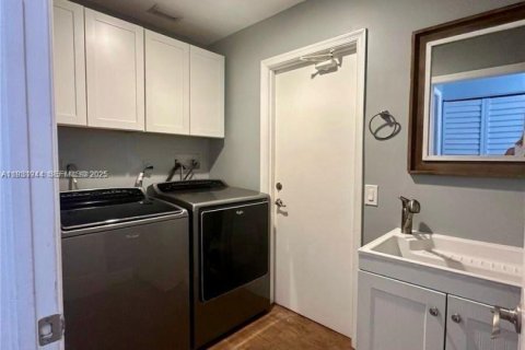 Casa en alquiler en Weston, Florida, 4 dormitorios, 190.91 m2 № 1990461 - foto 16