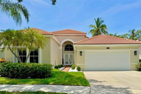 Casa en Weston, Florida 4 dormitorios, 190.91 m2 № 1990461