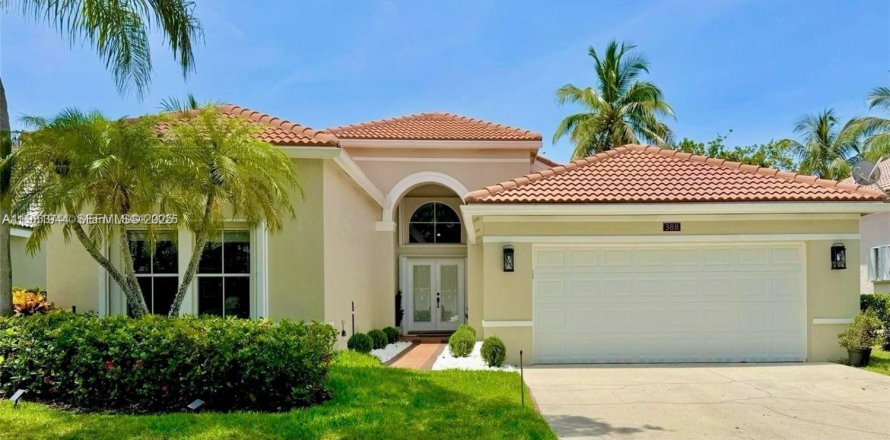 Casa en Weston, Florida 4 dormitorios, 190.91 m2 № 1990461