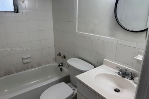 Apartment in Miami, Florida 2 bedrooms, 65.77 sq.m. № 2057671 - photo 13