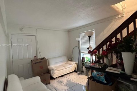 Appartement à Miami, Floride 2 chambres, 65.77 m2 № 2057671