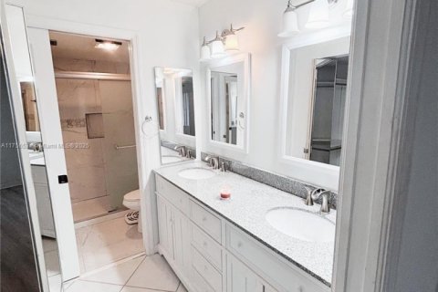 Купить кондоминиум в Тамарак, Флорида 2 спальни, 114.08м2, № 1985304 - фото 11