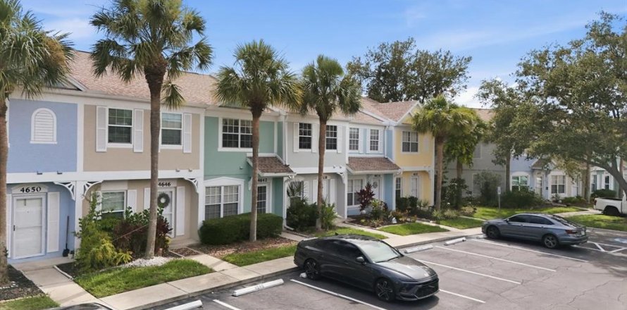 Adosado en Bradenton, Florida 2 dormitorios, 100.33 m2 № 2222346