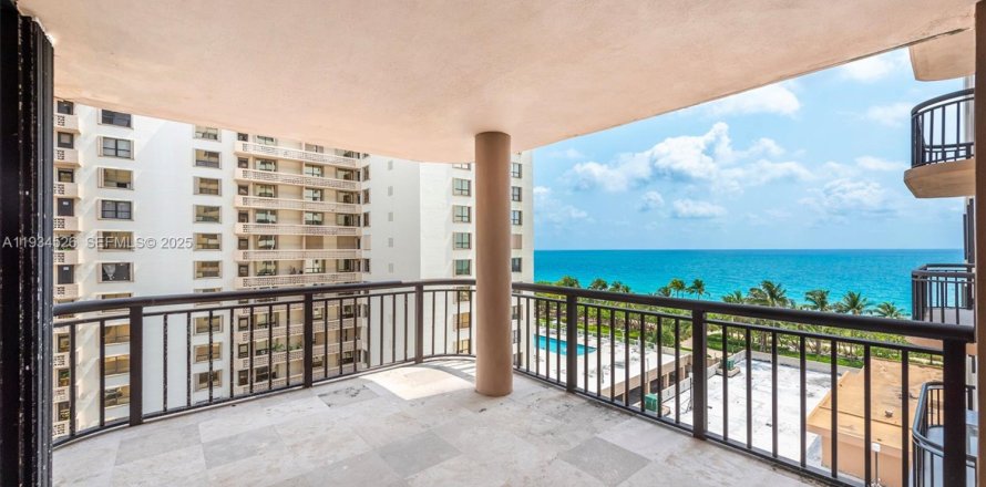 Condo à Bal Harbour, Floride, 2 chambres  № 1994557