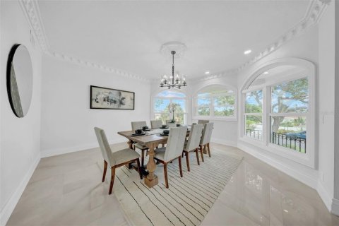 House in Clearwater, Florida 5 bedrooms, 538.65 sq.m. № 1905019 - photo 27