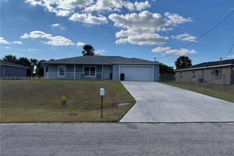 Дом в Лабель, Флорида 3 спальни, 140.84м2 № 2068214