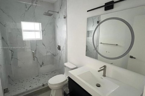 House in Miami, Florida 3 bedrooms № 1941208 - photo 29