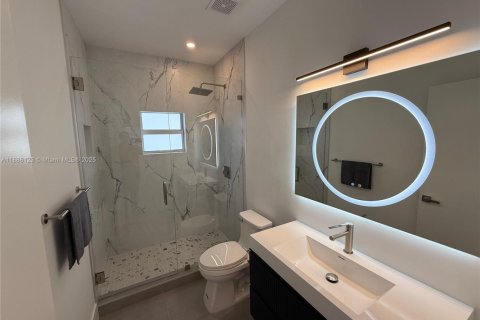 House in Miami, Florida 3 bedrooms № 1941208 - photo 28