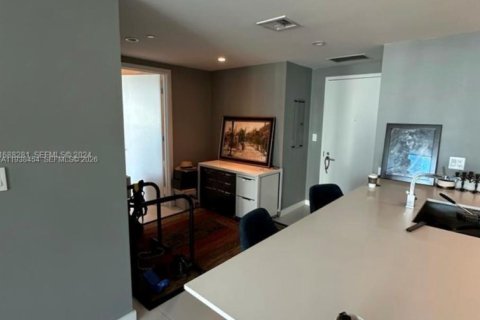 Copropriété à louer à Miami, Floride: 1 chambre, 64.94 m2 № 1996110 - photo 4