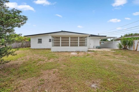 House in Saint Petersburg, Florida 2 bedrooms, 92.44 sq.m. № 1740444 - photo 22