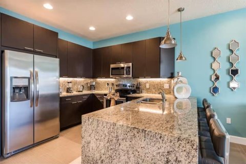 Touwnhouse à vendre à Clermont, Floride: 3 chambres, 139.45 m2 № 2284030 - photo 7