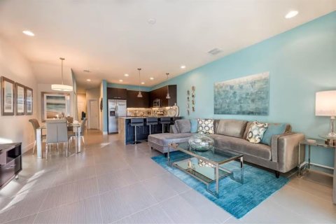 Touwnhouse à vendre à Clermont, Floride: 3 chambres, 139.45 m2 № 2284030 - photo 3