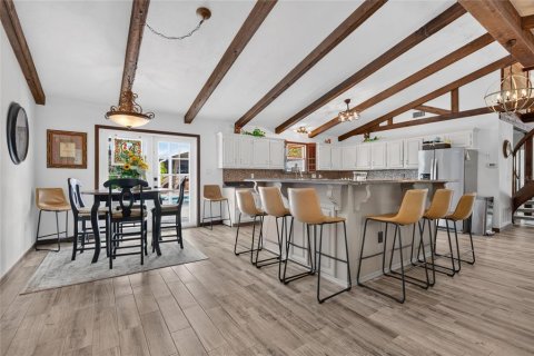 Villa ou maison à vendre à Ormond Beach, Floride: 4 chambres, 248.51 m2 № 2437104 - photo 11