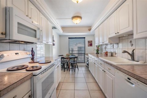 Condominio en venta en Clearwater, Florida, 2 dormitorios, 99.41 m2 № 2232024 - foto 8
