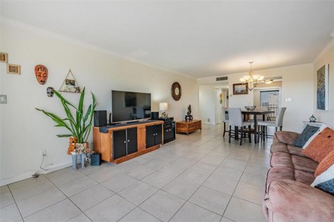 Condominio en venta en Clearwater, Florida, 2 dormitorios, 99.41 m2 № 2232024 - foto 6