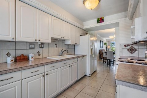 Condominio en venta en Clearwater, Florida, 2 dormitorios, 99.41 m2 № 2232024 - foto 9