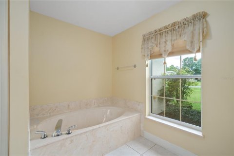 House in Ocala, Florida 3 bedrooms, 222.13 sq.m. № 1914720 - photo 26