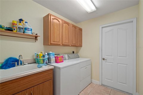House in Ocala, Florida 3 bedrooms, 222.13 sq.m. № 1914720 - photo 19