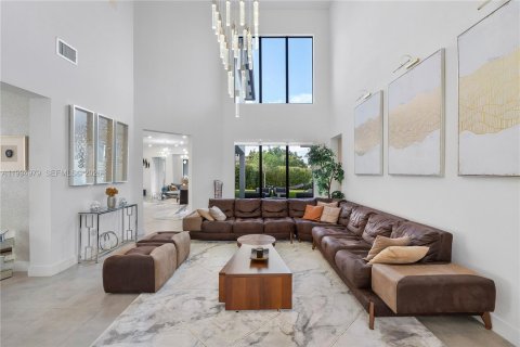 Купить виллу или дом в Паркленд, Флорида 6 спален, 429.39м2, № 2058949 - фото 12