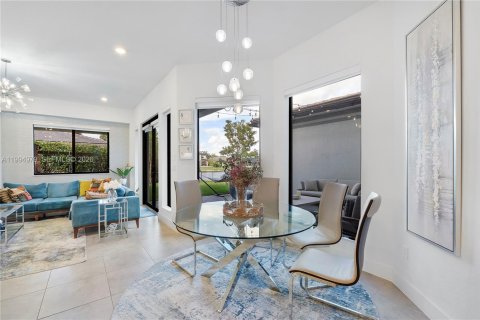 Купить виллу или дом в Паркленд, Флорида 6 спален, 429.39м2, № 2058949 - фото 15