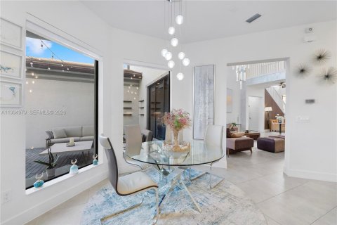 Купить виллу или дом в Паркленд, Флорида 6 спален, 429.39м2, № 2058949 - фото 16