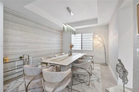 Купить виллу или дом в Паркленд, Флорида 6 спален, 429.39м2, № 2058949 - фото 14