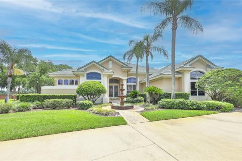 House in Lake Mary, Florida 4 bedrooms, 265.33 sq.m. № 1792659 - photo 1