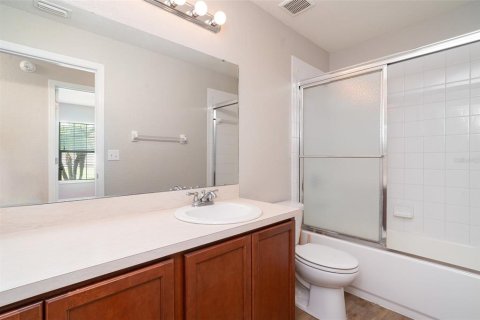 House in Gibsonton, Florida 4 bedrooms, 157 sq.m. № 1910217 - photo 24